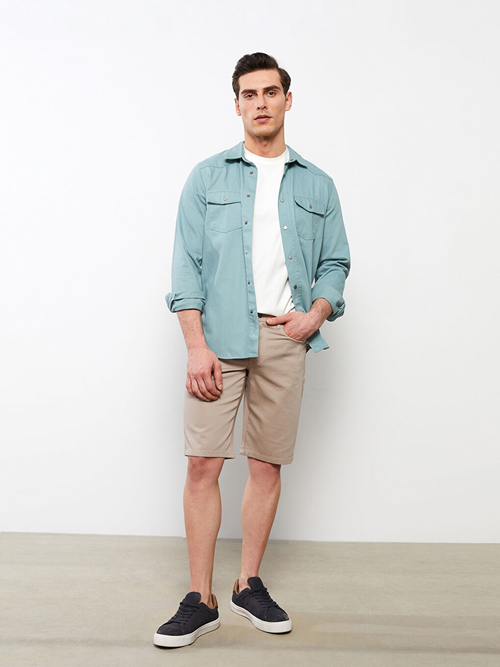 Standard Fit Men's Shorts -S2FJ41Z8-LWN