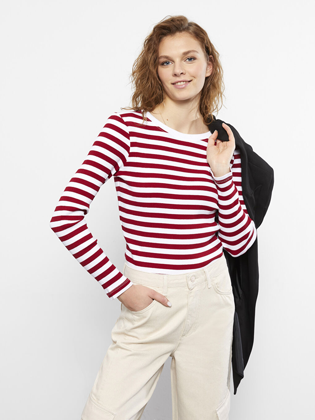 Kırmızı Bisiklet Yaka Çizgili Uzun Kollu Kadın Tişört-2