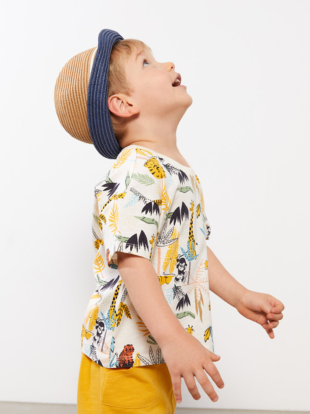 T-shirt bébé garçon imprimé à manches courtes et col rond-1