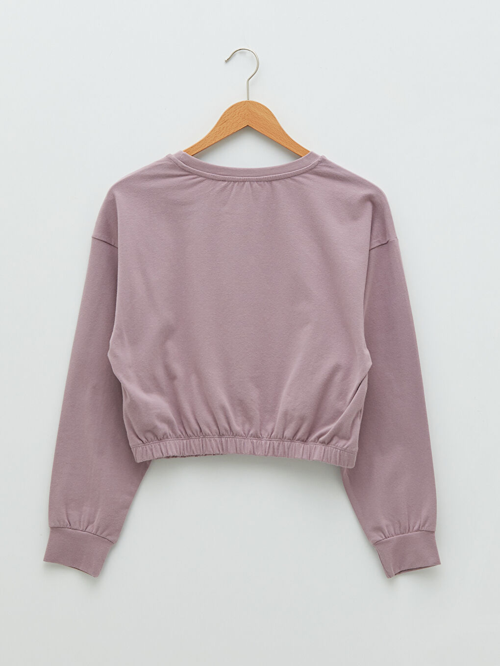 سويت شيرت نسائي برقبة دائرية وكم طويل سادة-5