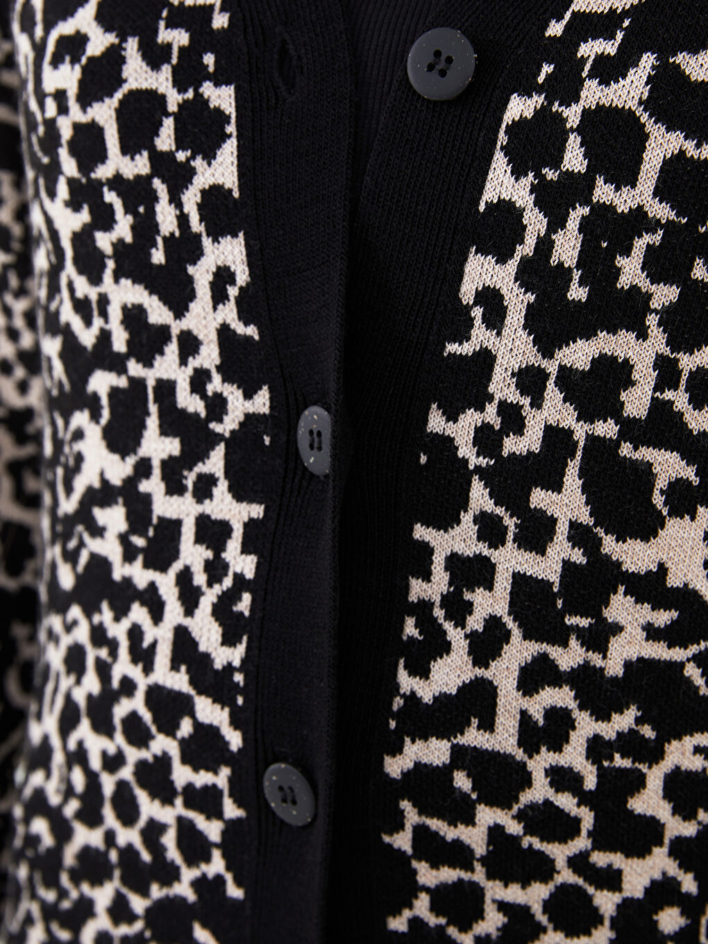 Cardigan en Tricot à Motifs pour Femmes avec Encolure en V-3