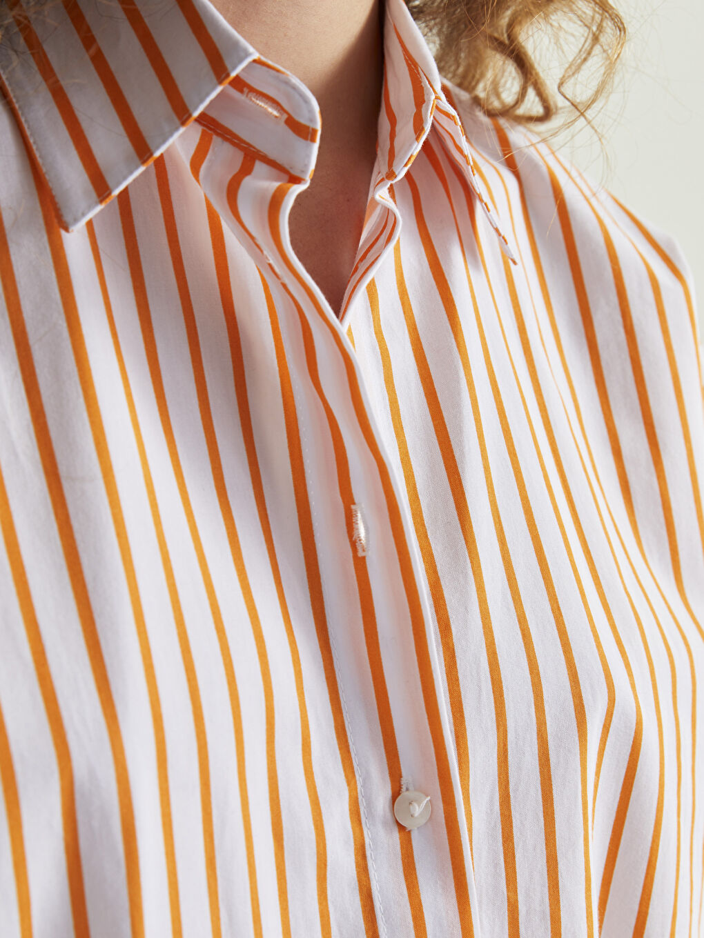 Turuncu Önden Düğme Kapamalı Çizgili Uzun Kollu Poplin Kadın Gömlek-4