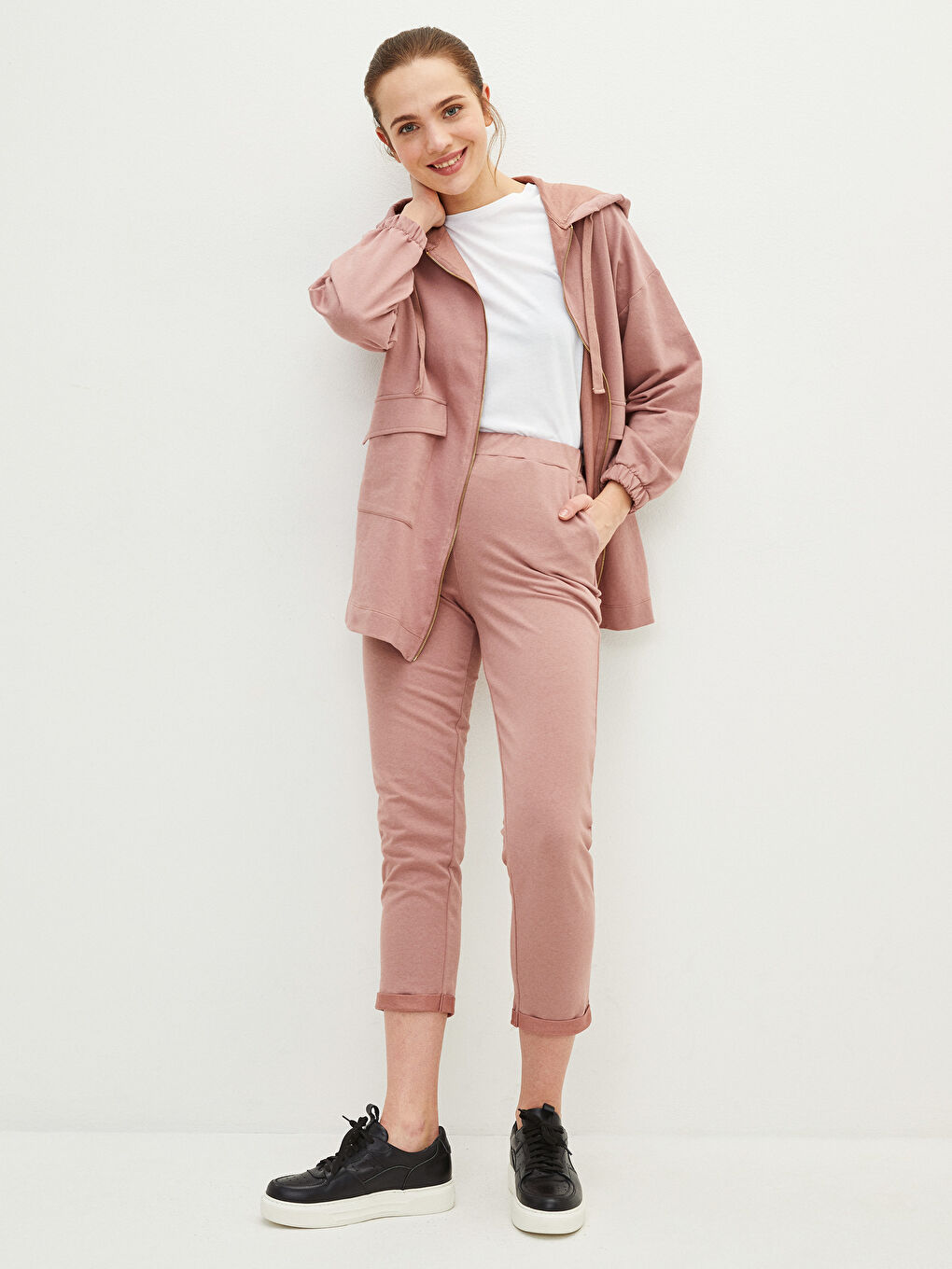 بنطلون رياضي بخصر مرن وجيوب عادية للسيدات-2