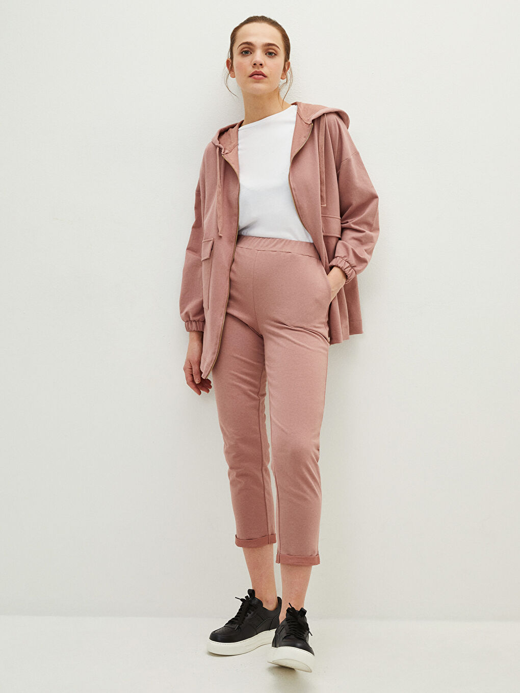 بنطلون رياضي بخصر مرن وجيوب عادية للسيدات-3