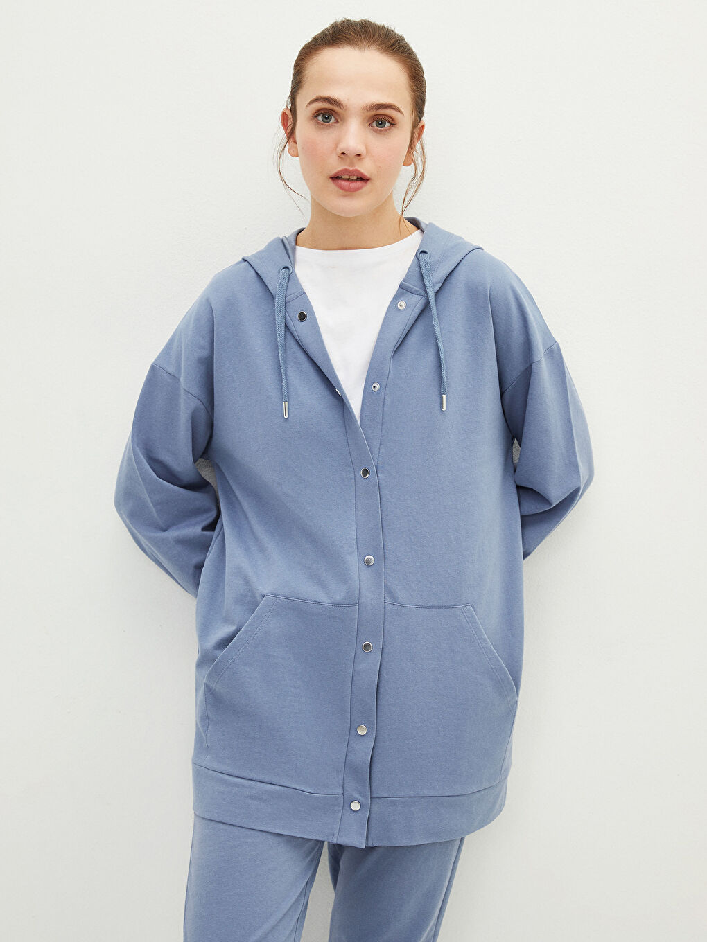 Mavi Kapüşonlu Düz Uzun Kollu Kadın Spor Hırka