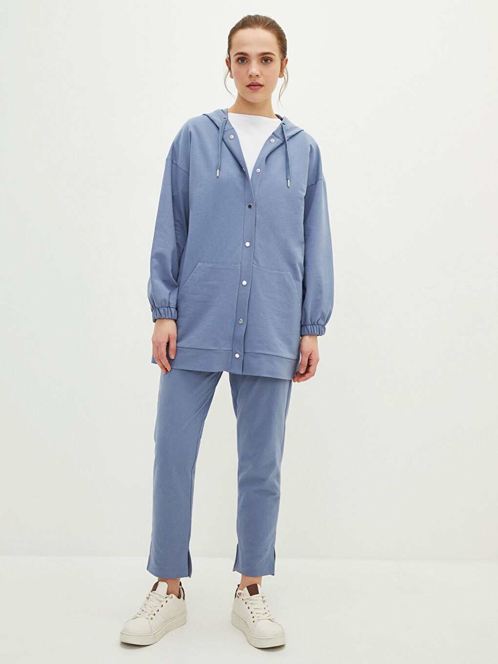 Mavi Kapüşonlu Düz Uzun Kollu Kadın Spor Hırka-3