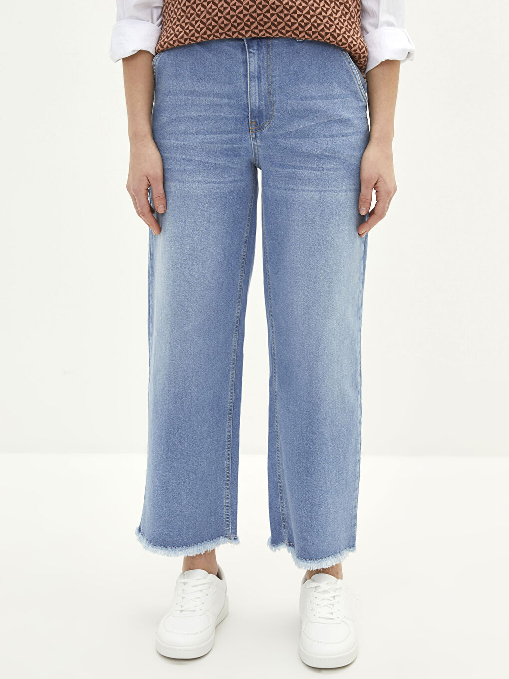 İndigo Standart Fit Cep Detaylı Kadın Rodeo Jean Pantolon-2