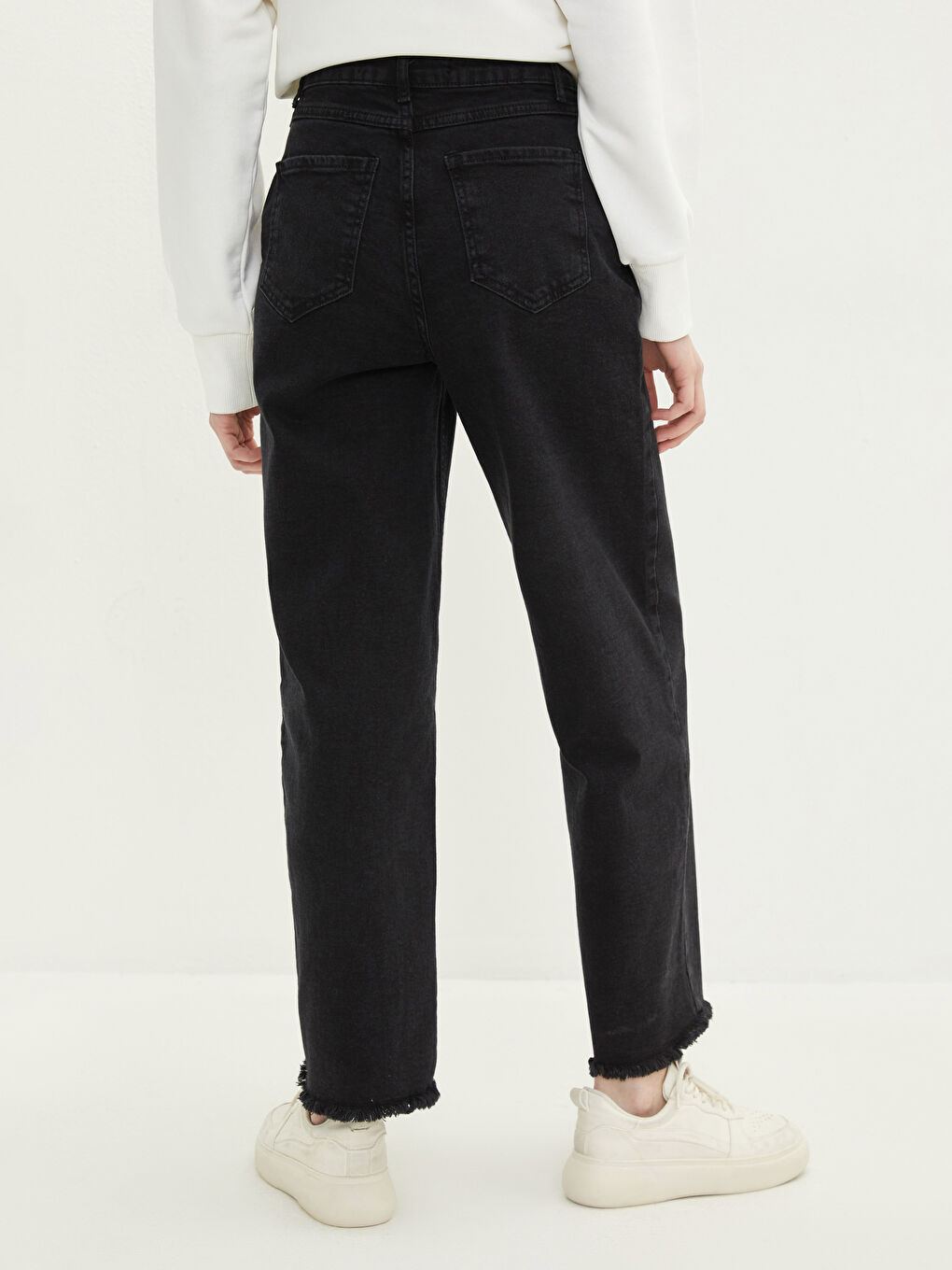 LCW Modest Siyah Standart Fit Cep Detaylı Kadın Rodeo Jean Pantolon - 5