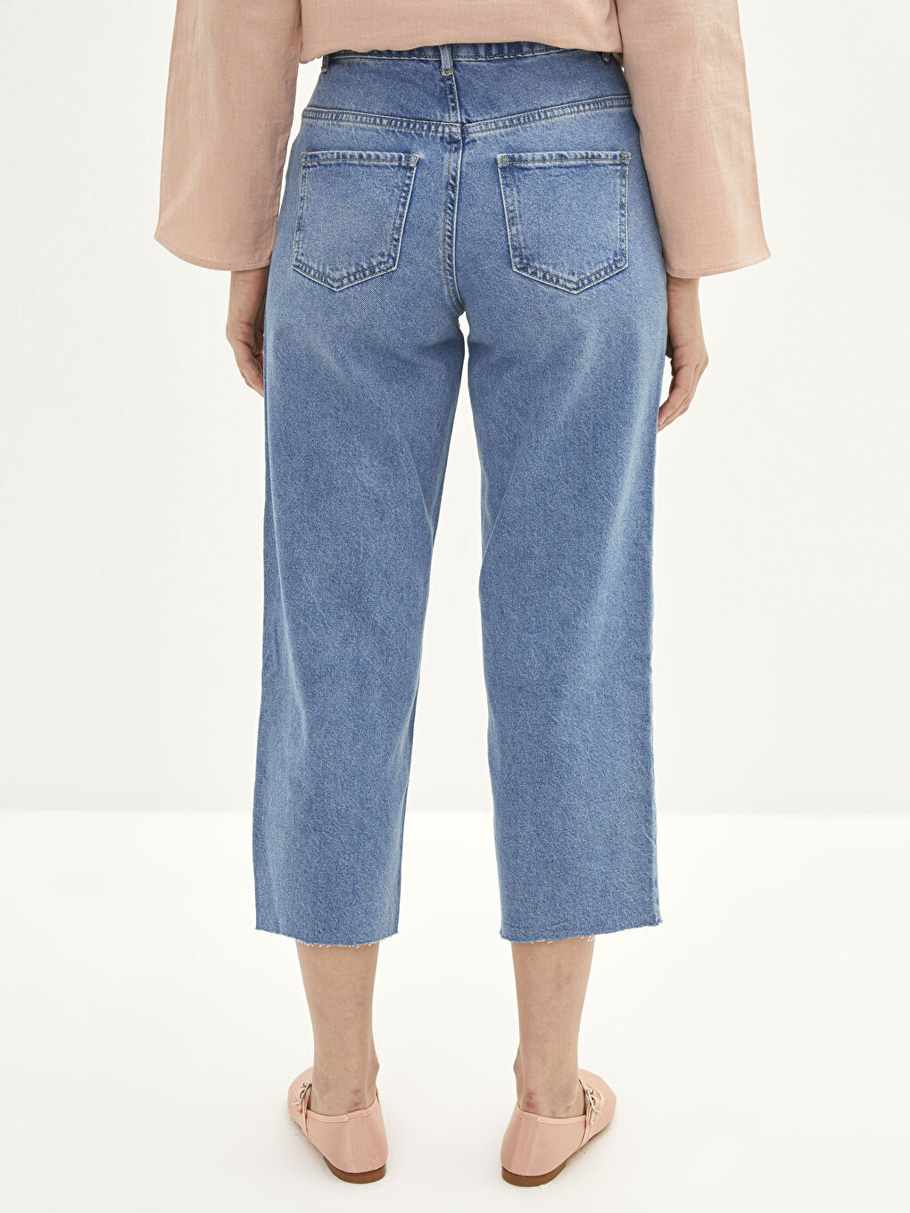 İndigo Wideleg Düz Cep Detaylı Geniş Paça Kadın Jean Pantolon-4