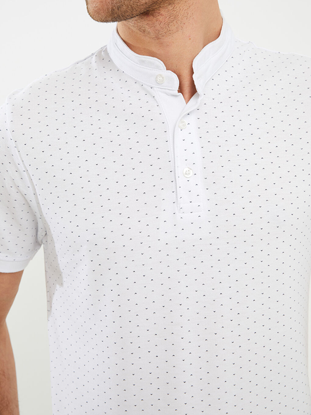 LCWAIKIKI Classic Grandad Collar Short Sleeve Patterned Men's T-Shirt -S2FM83Z8-K7U