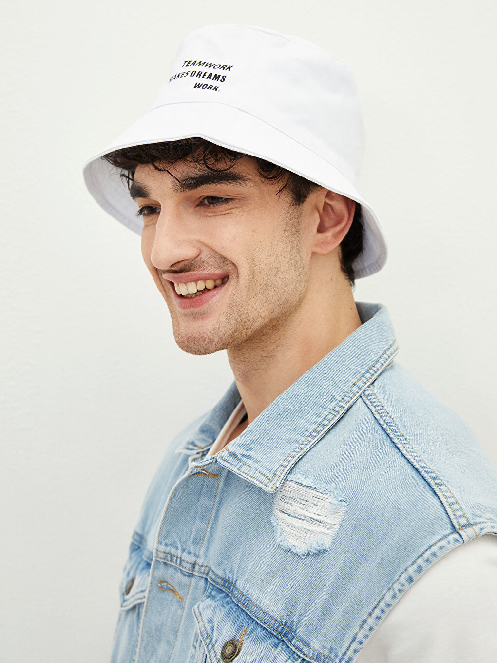 Beyaz Pamuklu Baskılı Erkek Bucket Şapka