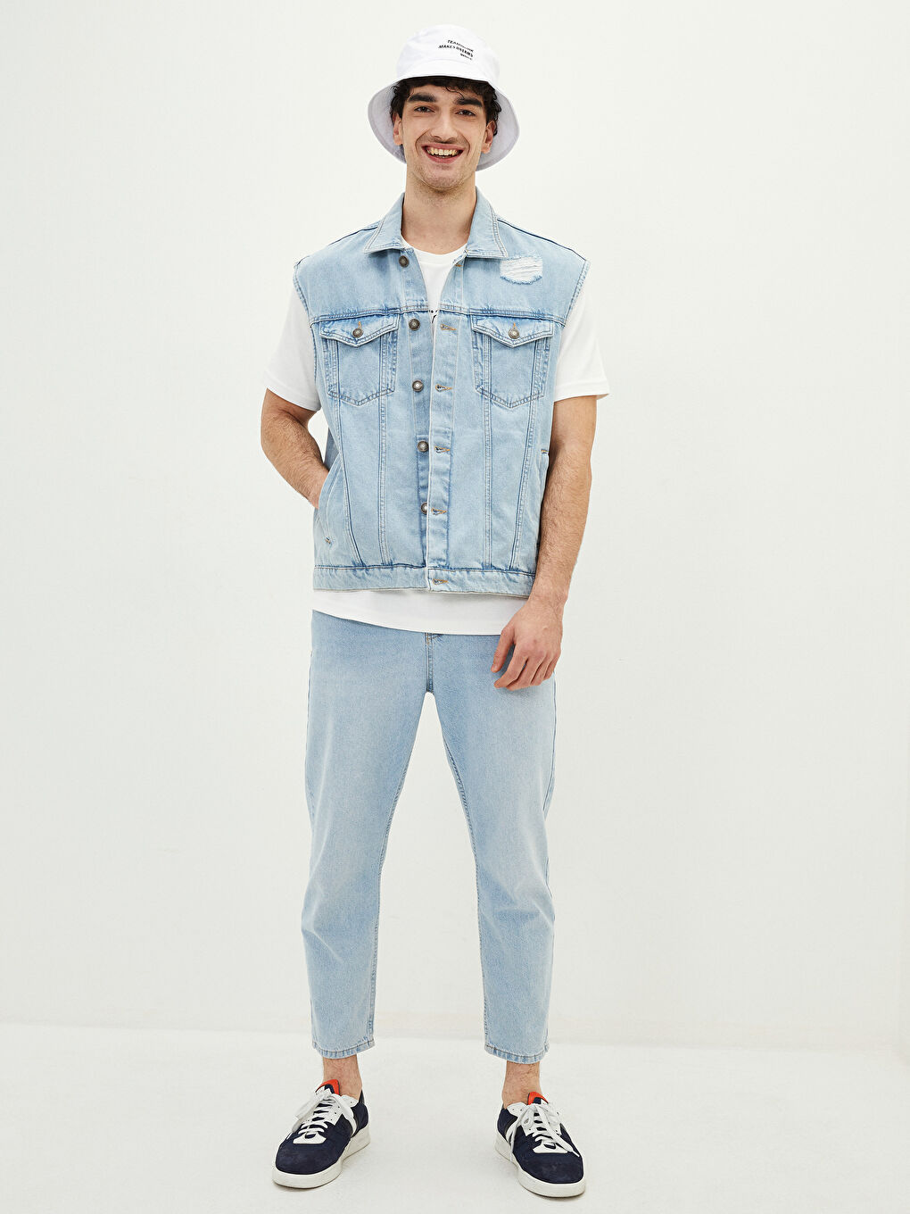 Beyaz Pamuklu Baskılı Erkek Bucket Şapka-1