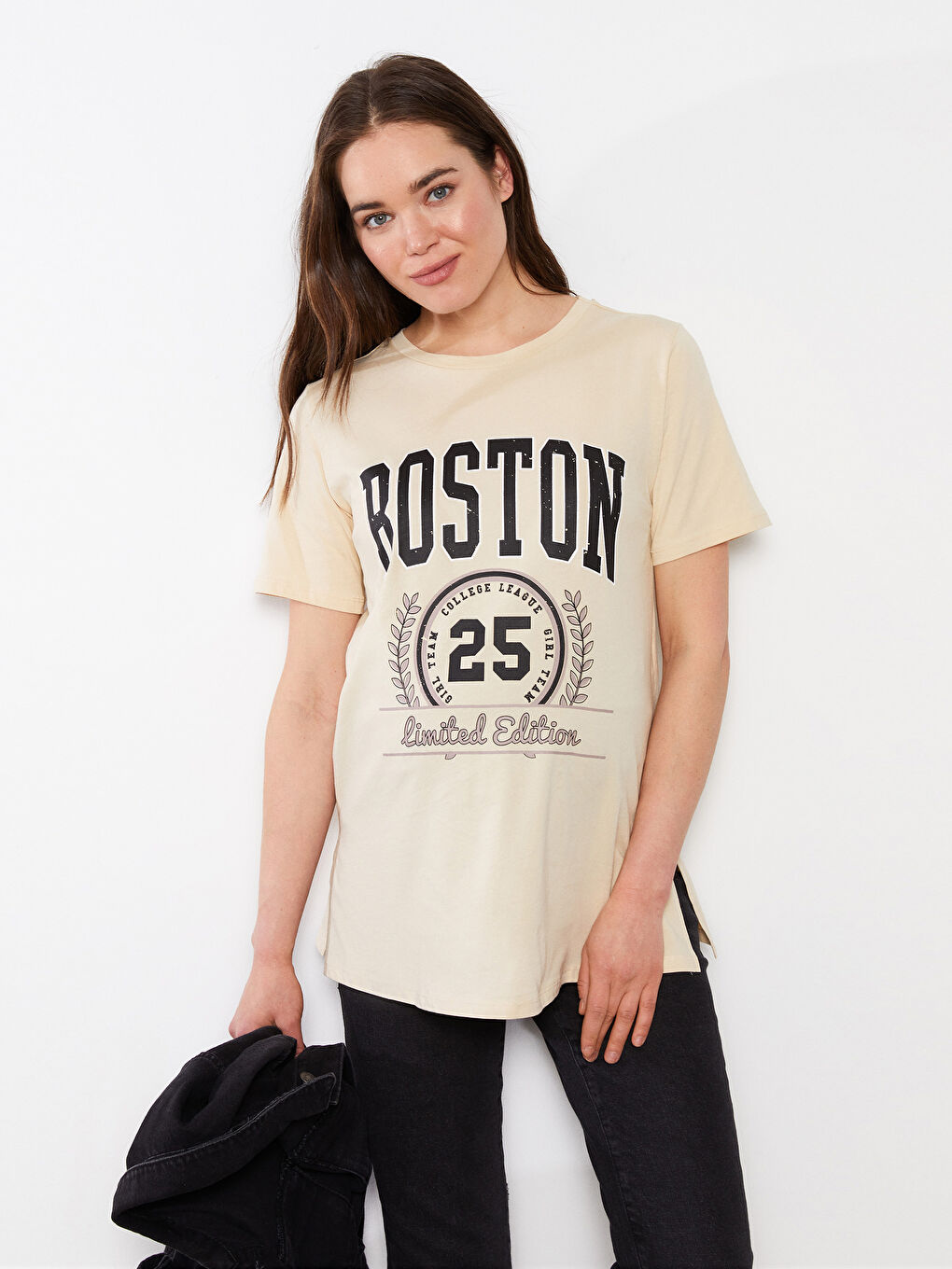 Bej Bisiklet Yaka Baskılı Kısa Kollu Pamuklu Hamile Tişört-1