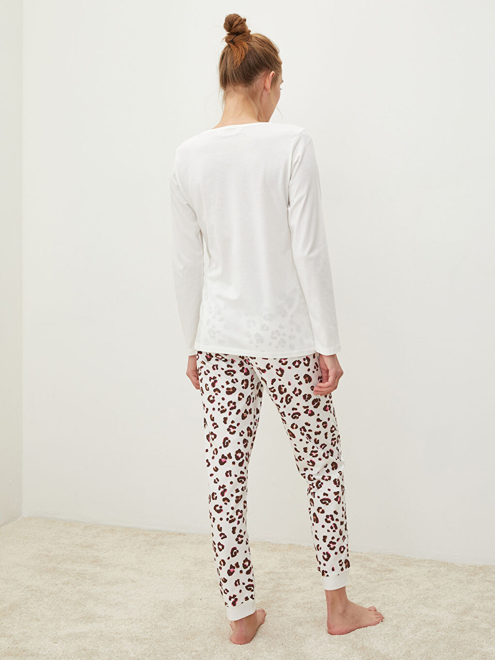 Set de pijama din bumbac cu mânecă lungă imprimată și guler rotund pentru femei-4