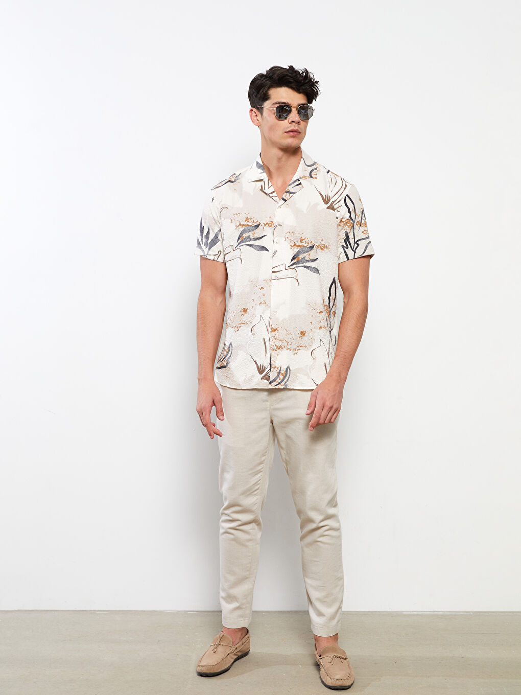 Bej Slim Fit Resort Yaka Kısa Kollu Desenli Erkek Gömlek-2