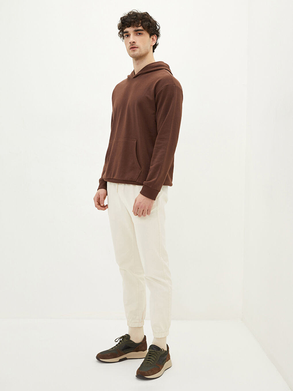 Kahverengi Uzun Kollu Erkek Hoodie-2