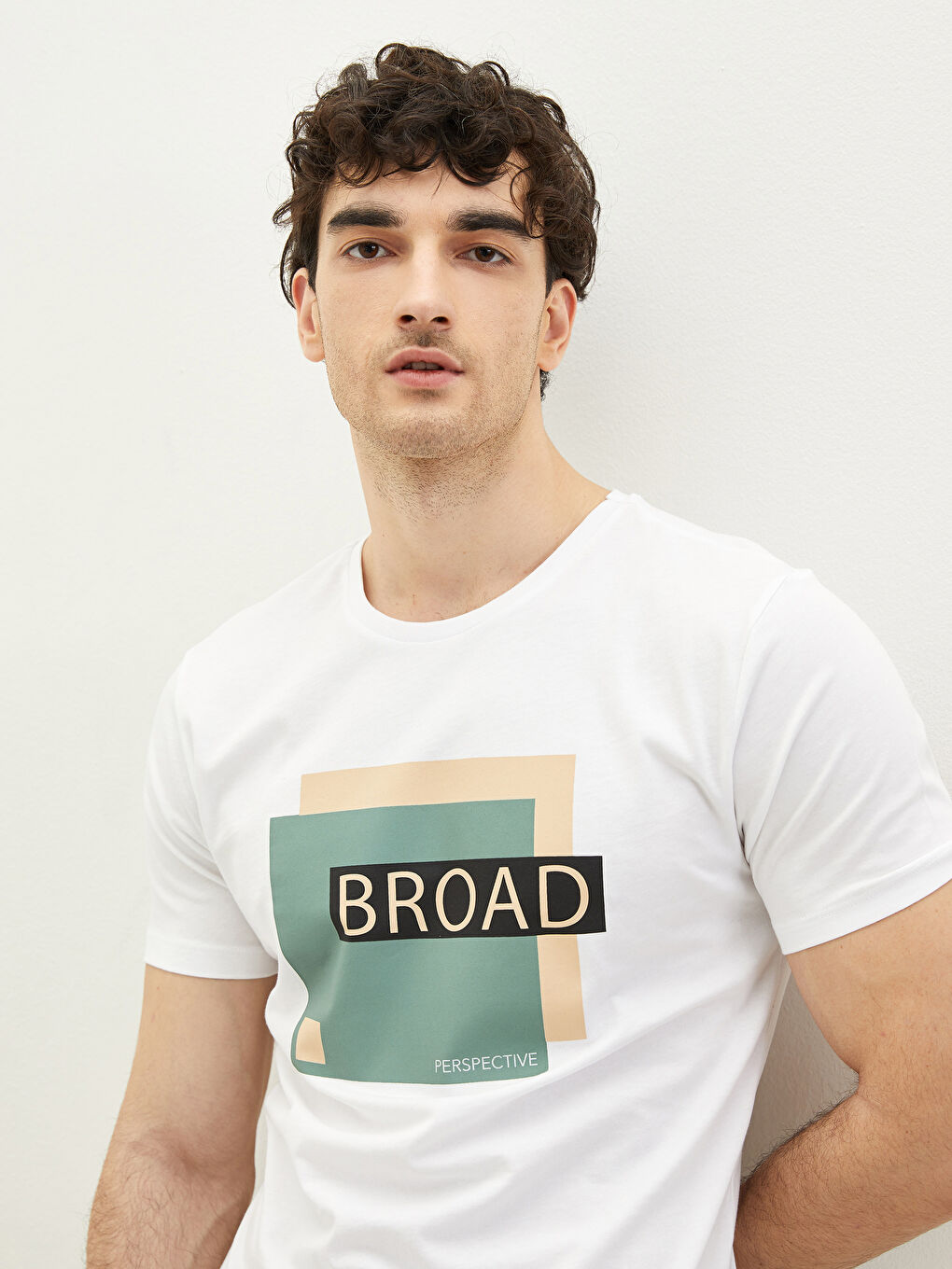 Beyaz Bisiklet Yaka Kısa Kollu Baskılı Penye Erkek Tişört-2