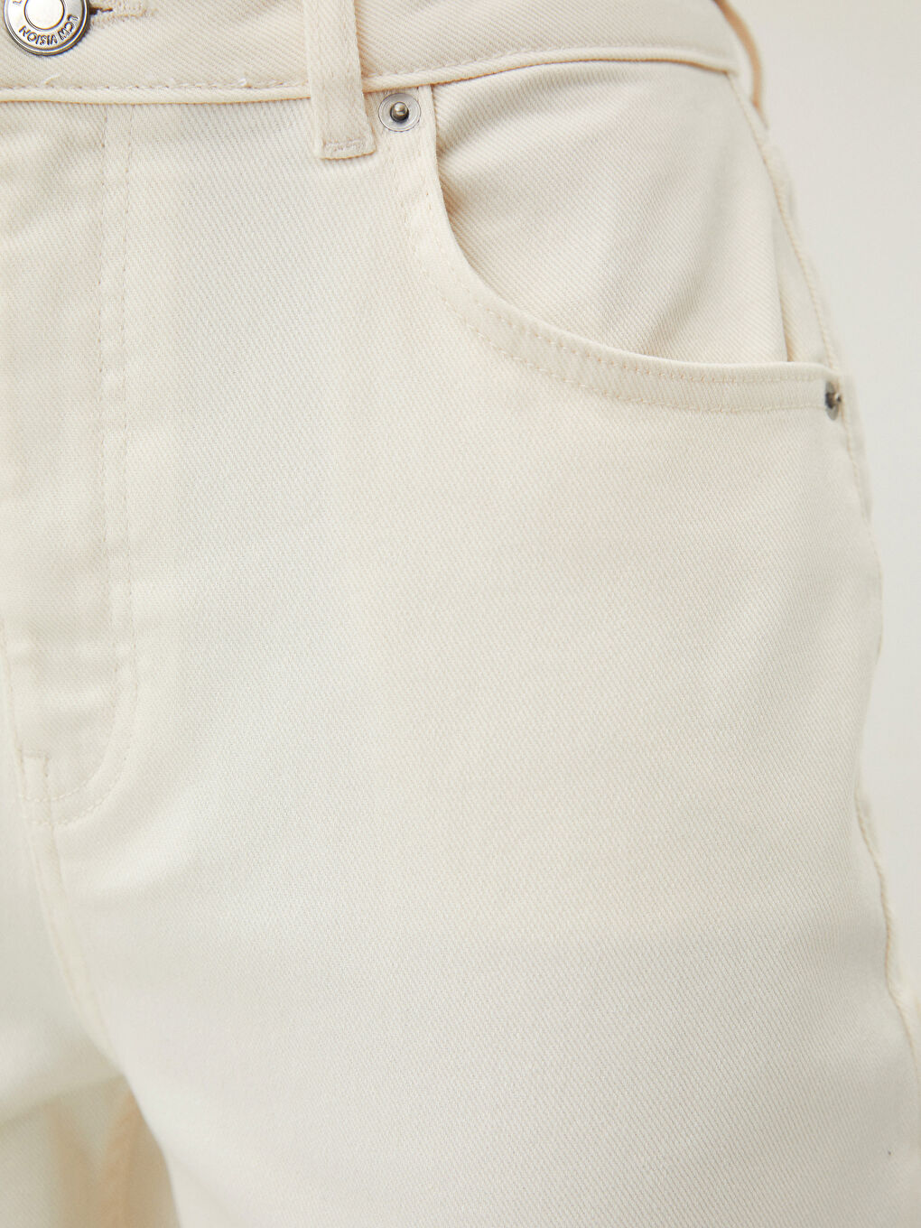 Ekru Yüksek Bel Standart Fit Düz Cep Detaylı Kadın Jean Pantolon-2