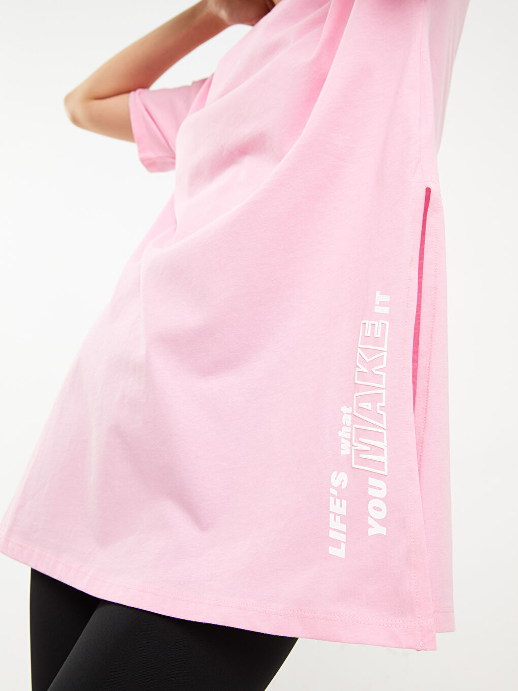 Okrugli izrez, štampano slovo, kratki rukav, pamučna ženska majica-4