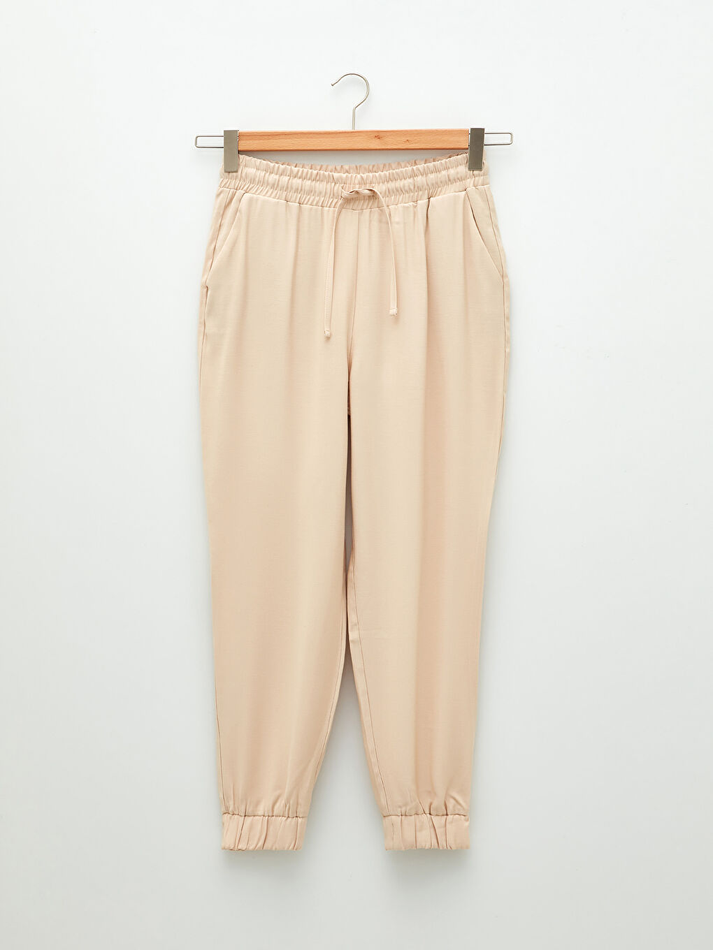 Bej Beli Lastikli Düz Cep Detaylı Kadın Jogger Pantolon-5