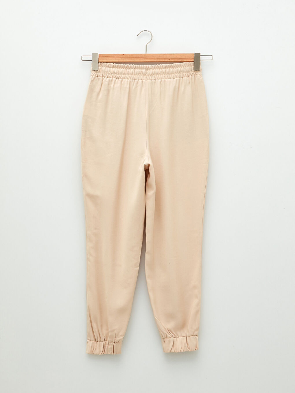 Bej Beli Lastikli Düz Cep Detaylı Kadın Jogger Pantolon-6