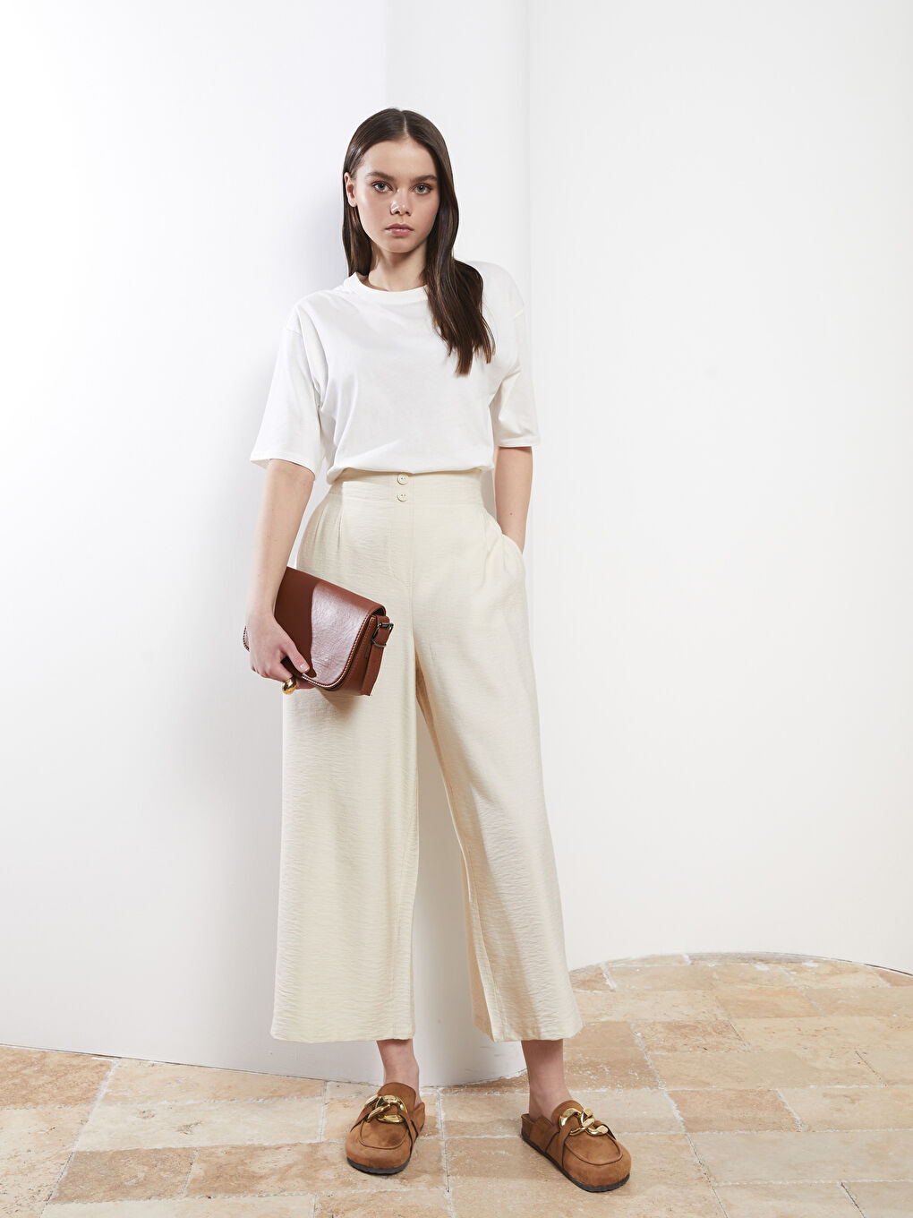 Ekru Kadın Beli Lastikli Rahat Kalıp Düz Pantolon-1