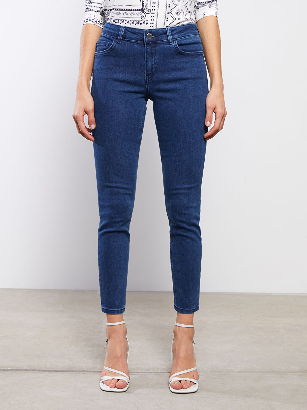 Mercury Skinny Fit Straight Pocket Detailed Women's Rodeo Jean Trousers-3