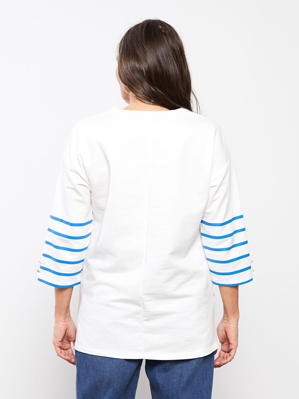 Beyaz Kadın Bisiklet Yaka Çizgili Tişört-5