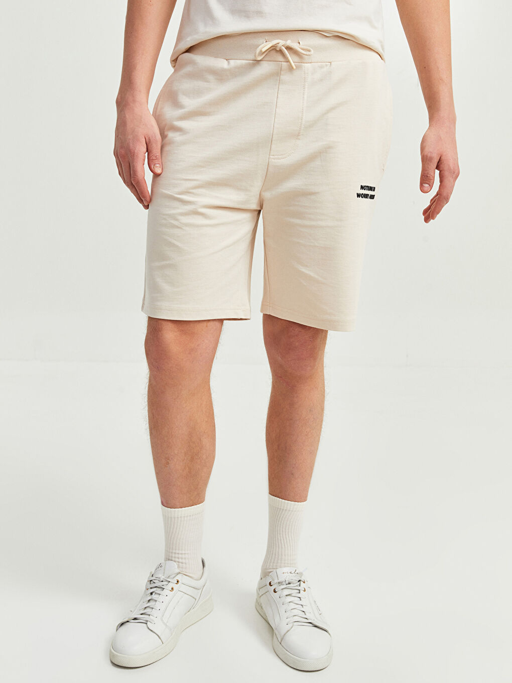 شورت رجالي محبوك بنقشة قياسية-3