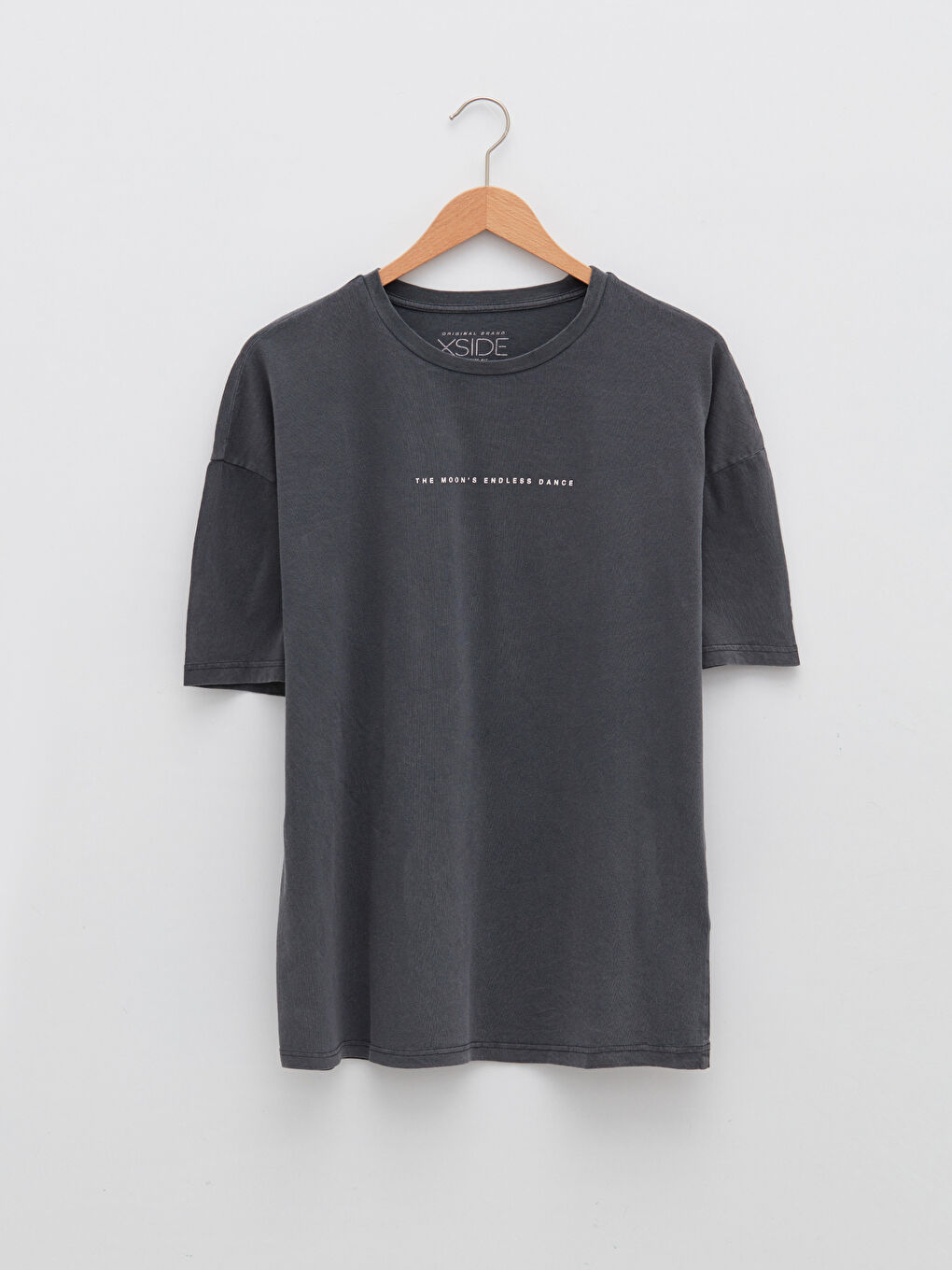 تيشيرت أوفراسايز ياقة دائرية كم قصير مطبوع جيرسي للرجال-5