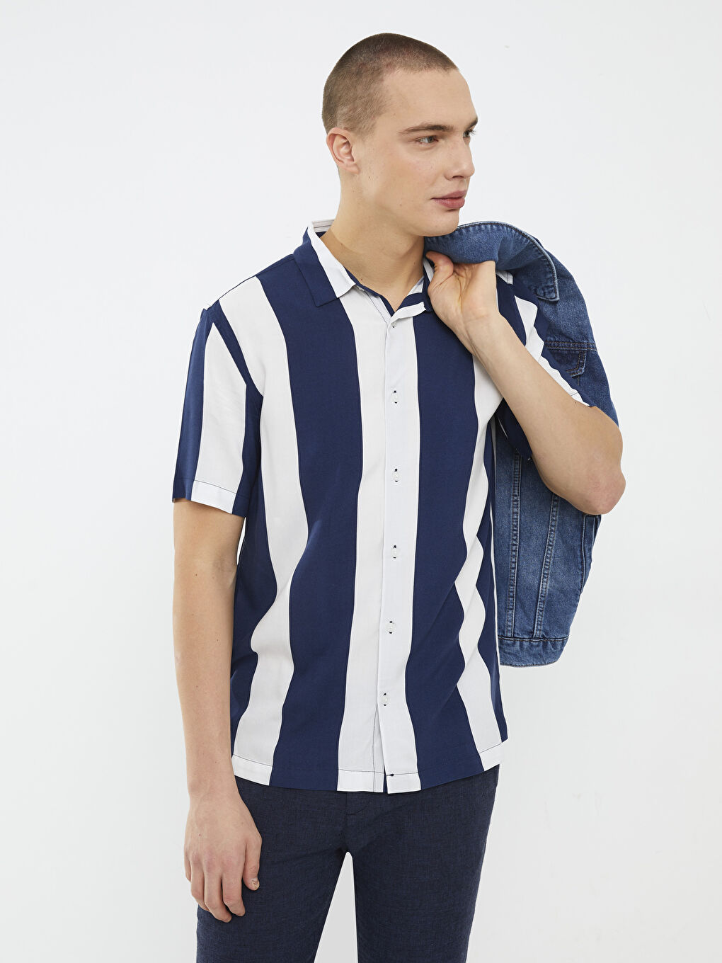 Lacivert Regular Fit Kısa Kollu Çizgili Erkek Gömlek-1