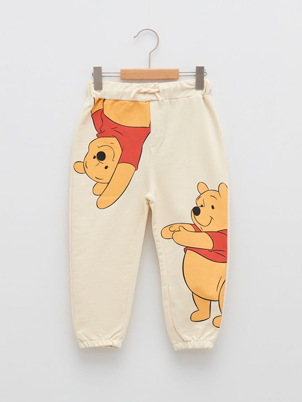 Bej Beli Lastikli Winnie the Pooh Baskılı Erkek Bebek Jogger Eşofman Alt
