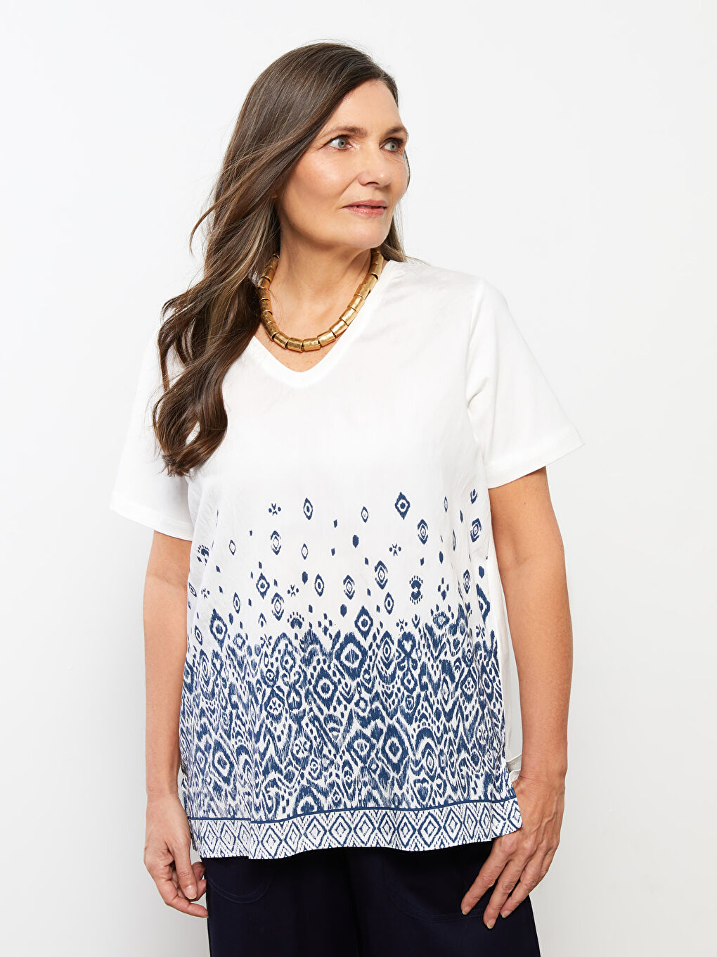V-Neck Patterned Short Sleeve Women's T-Shirt-2