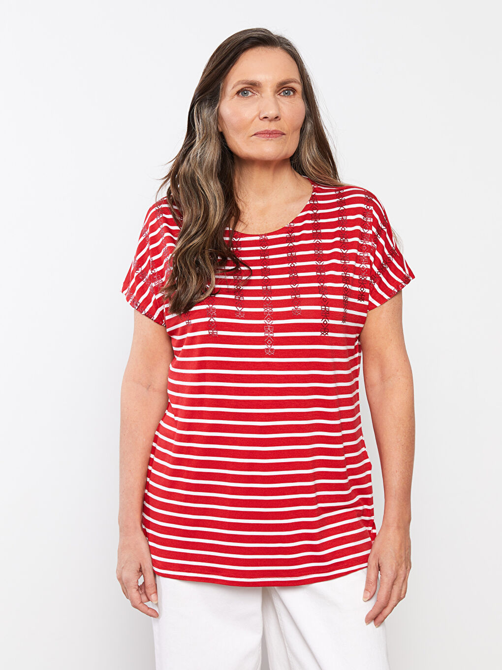Kırmızı Bisiklet Yaka Çizgili Kısa Kollu Krep Kadın Tişört-2
