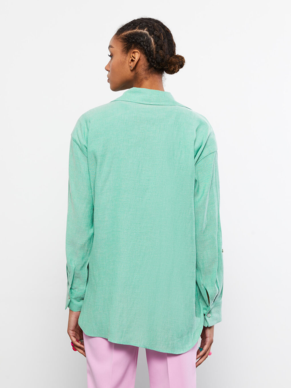 әйелдерге арналған ұзын жеңді түймелі стандартты пішімді жейде-4