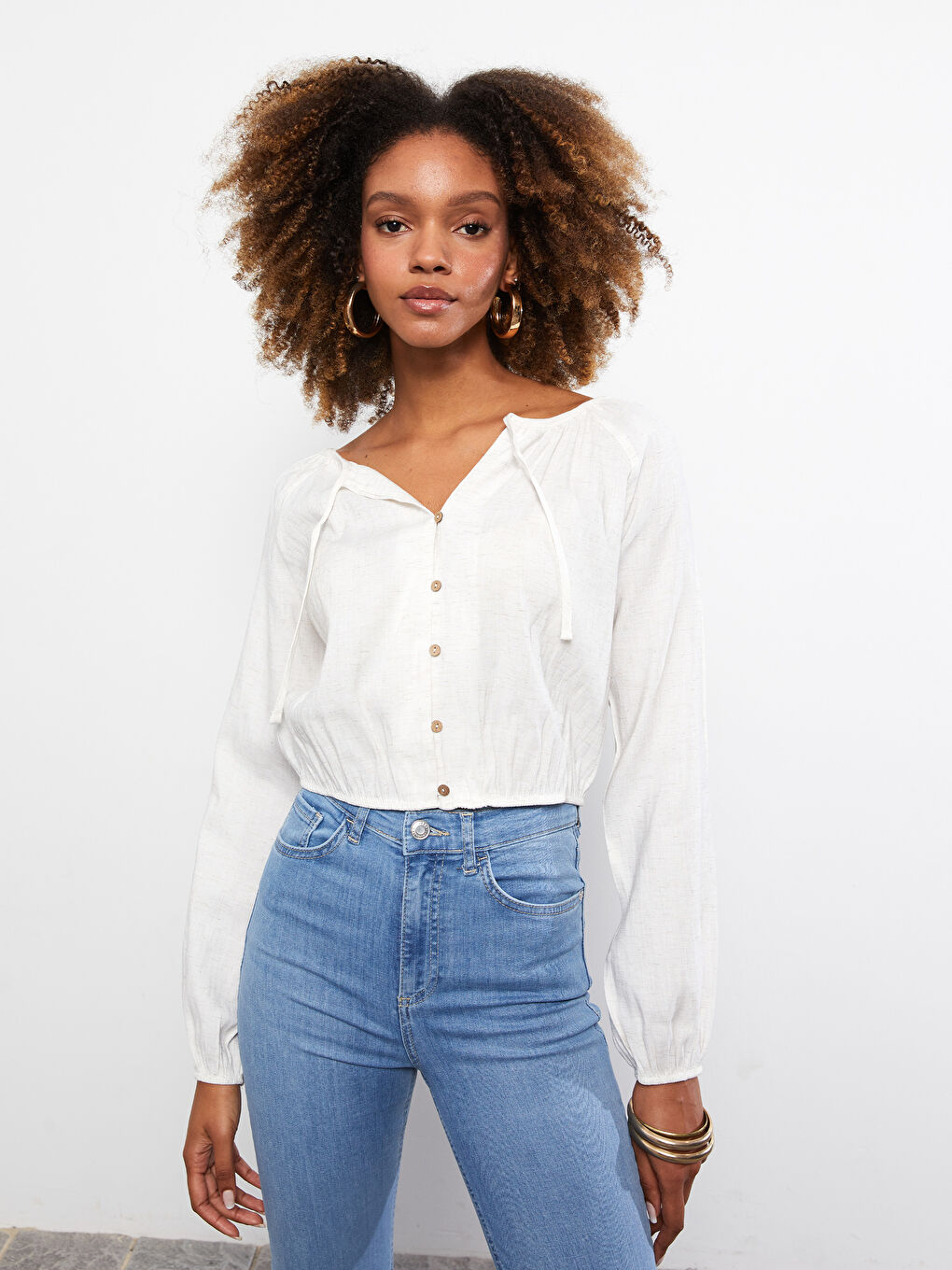 Blouse pour Femmes à Col Lavallière Uni à Manches Longues-1