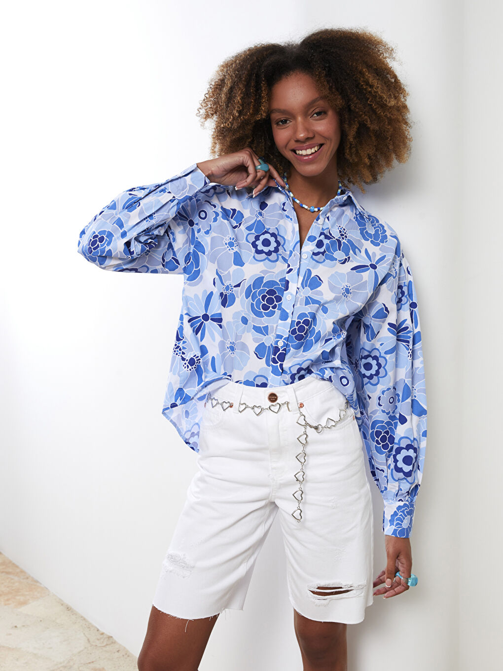 Mavi Önden Düğme Kapamalı Çiçekli Uzun Kollu Poplin Kadın Gömlek