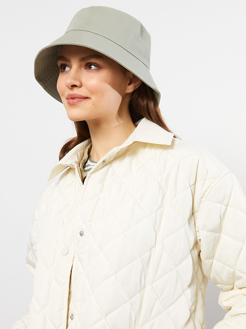LCW Modest Gömlek Yaka Kapitone Kadın Şişme Mont -S2FU76Z8-S23