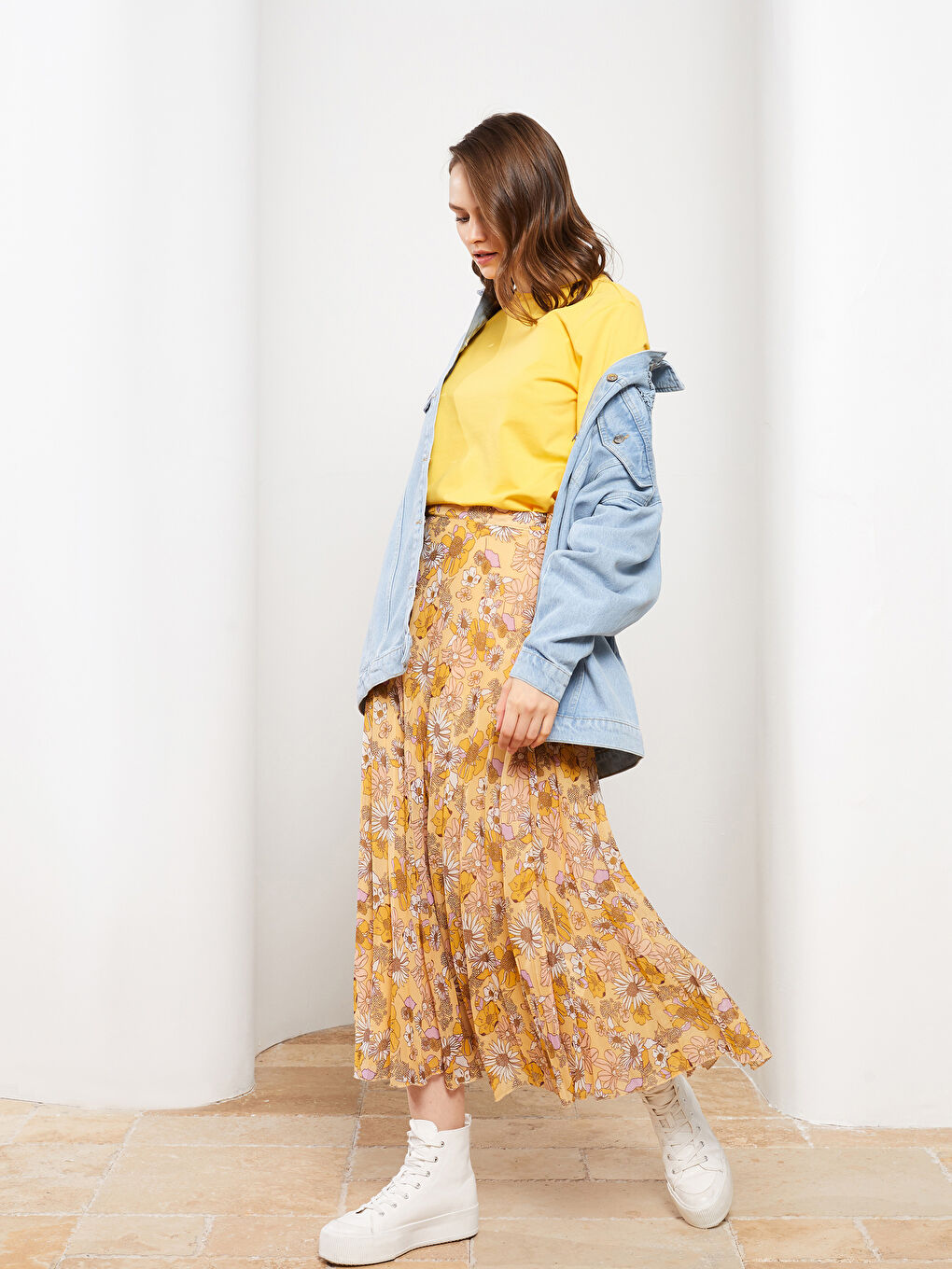 ყვავილოვანი შიფონის ქალებისთვის პლისირებული ქვედაბოლო ელვაშესაკრავით წელზე-1