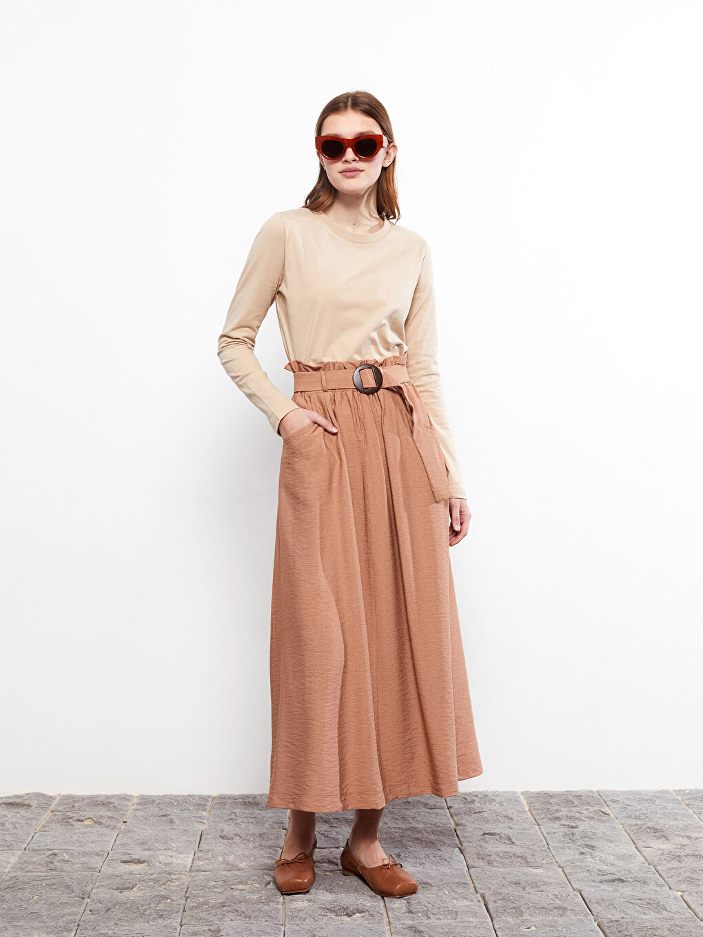 Bej Beli Lastikli Düz Kemer Detaylı A Kesim Kadın Etek-2