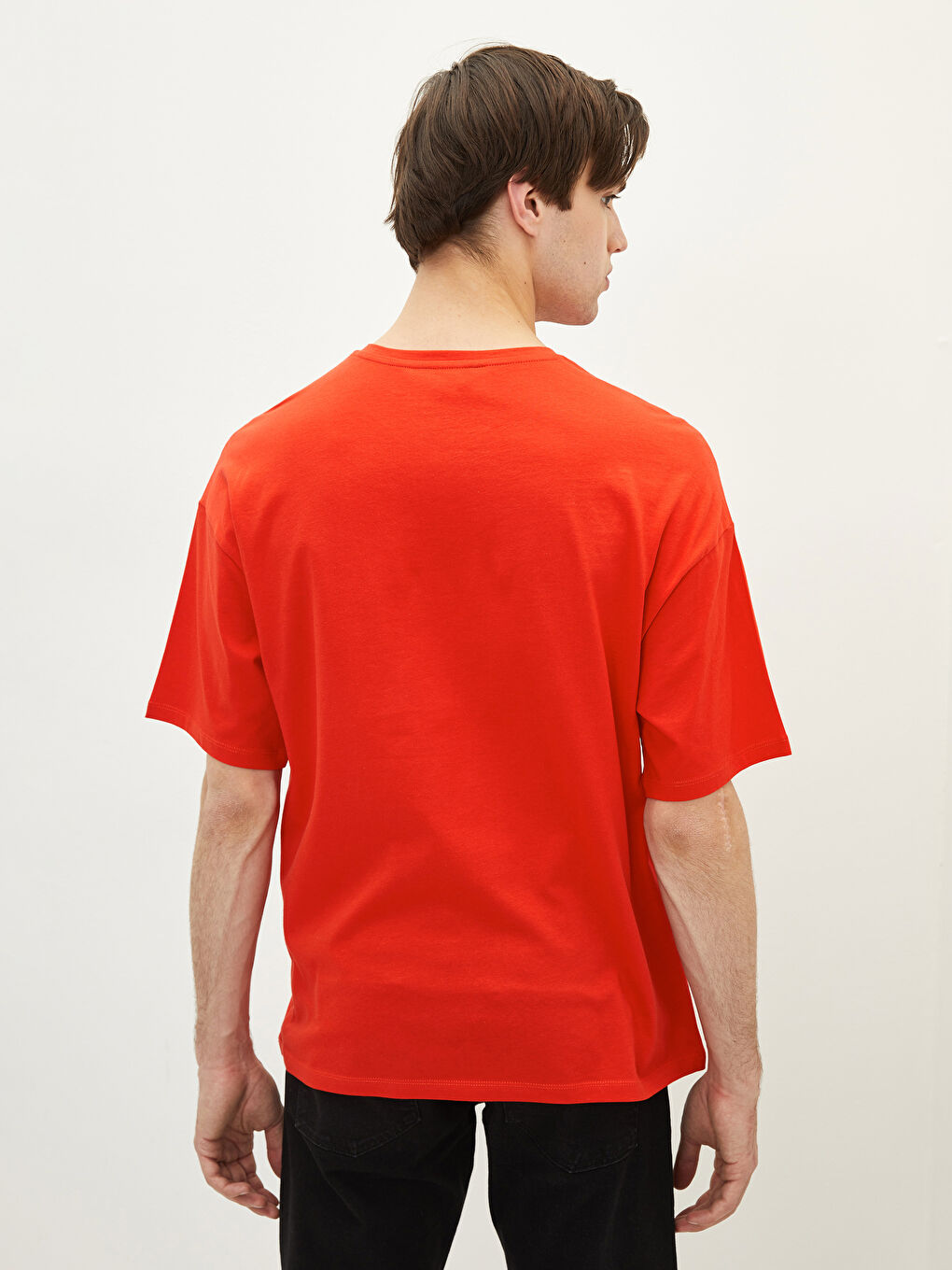 Kırmızı Oversize Bisiklet Yaka Kısa Kollu Baskılı Penye Erkek Tişört-4