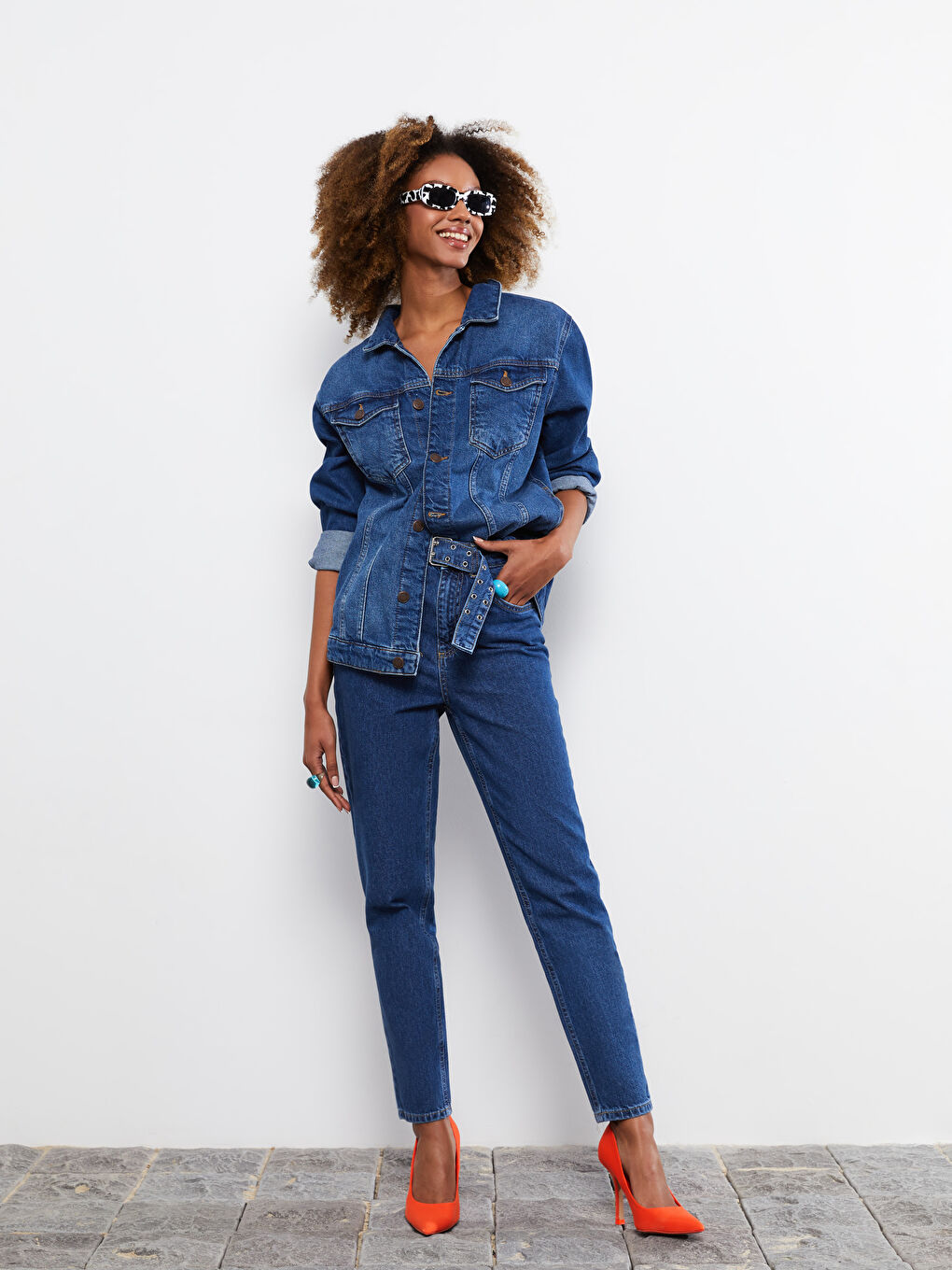 İndigo Yüksel Bel Mom Fit Cep Detaylı Kadın Rodeo Jean Pantolon-1