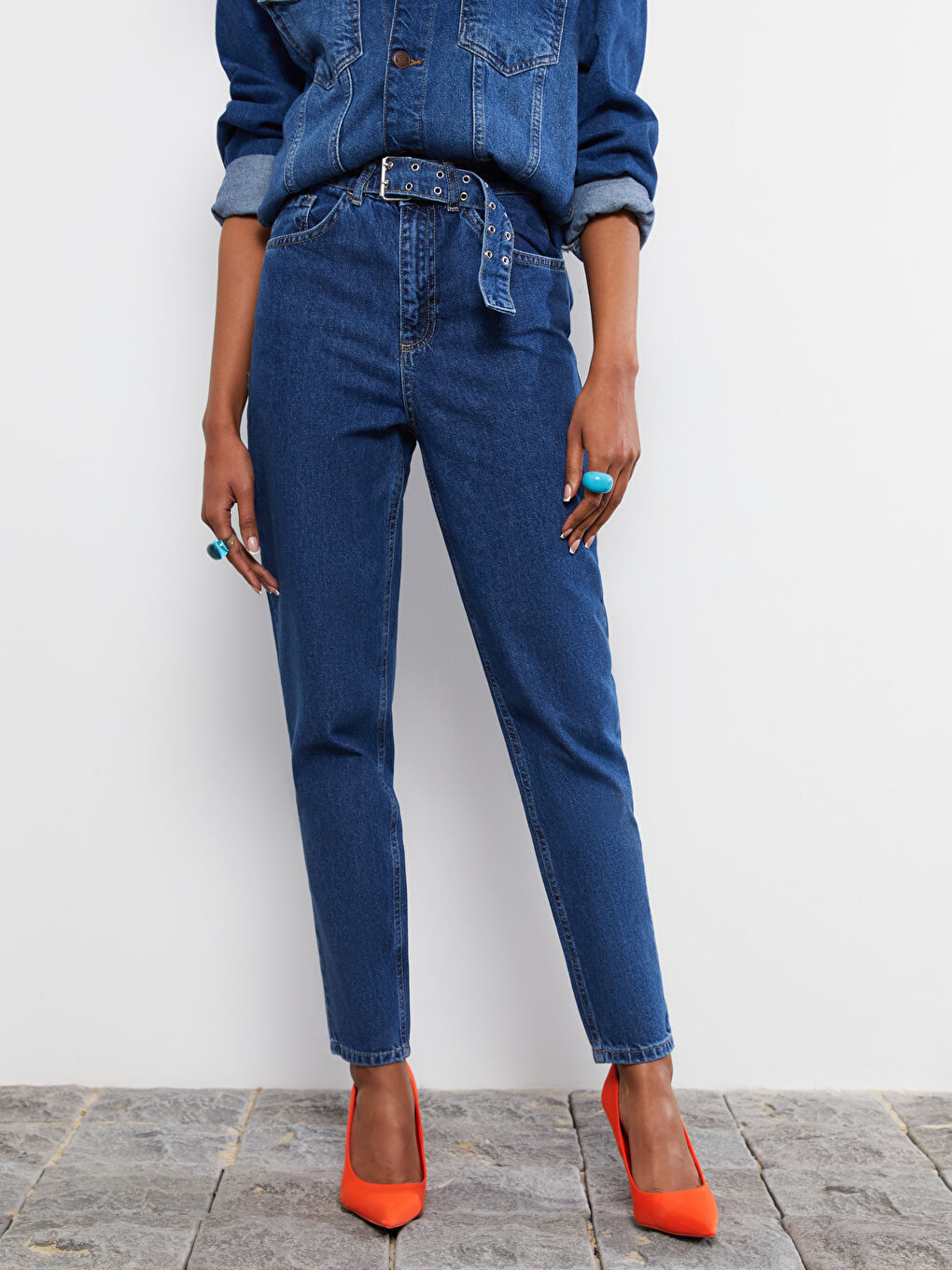 İndigo Yüksel Bel Mom Fit Cep Detaylı Kadın Rodeo Jean Pantolon-4