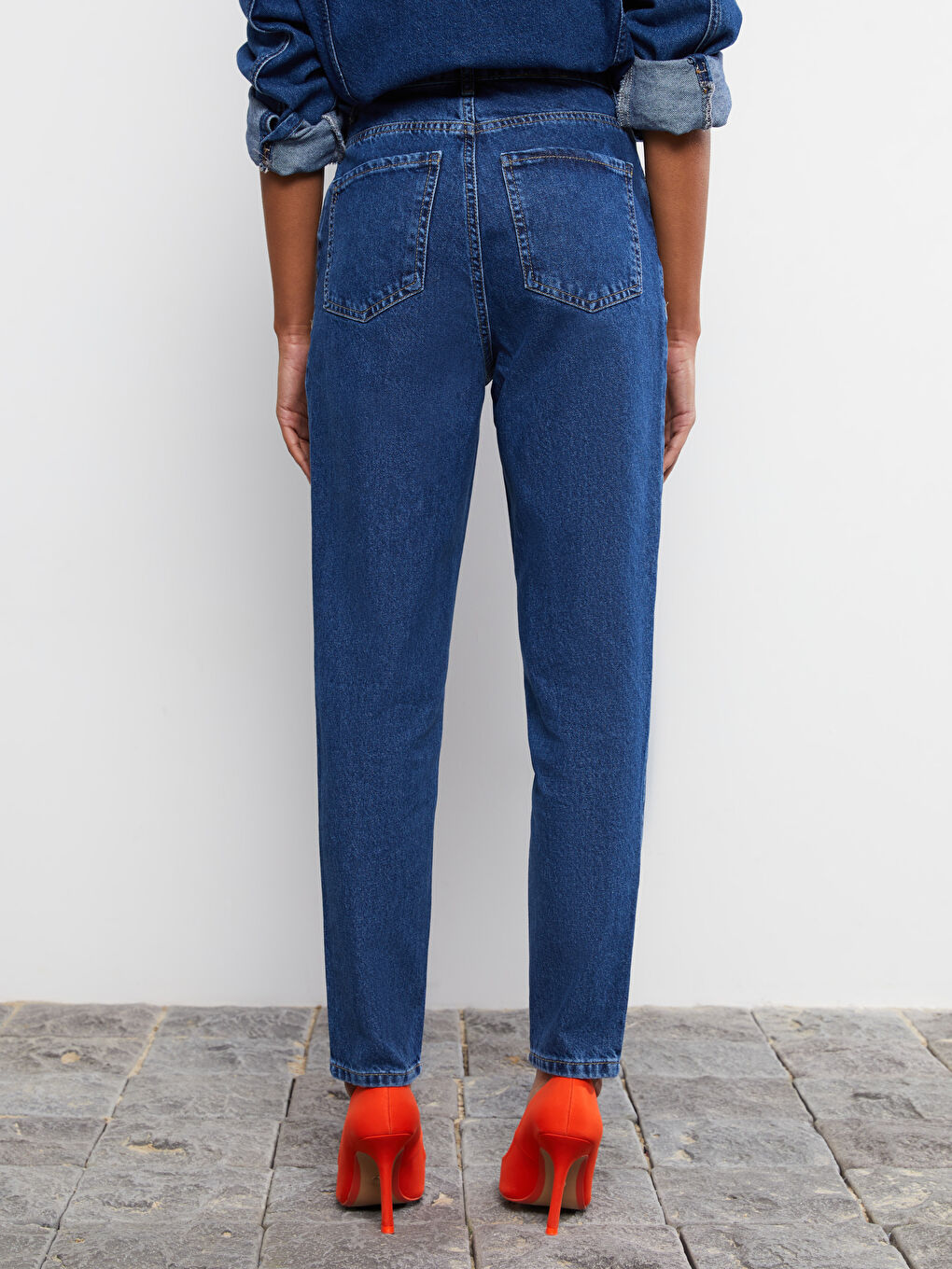 İndigo Yüksel Bel Mom Fit Cep Detaylı Kadın Rodeo Jean Pantolon-5