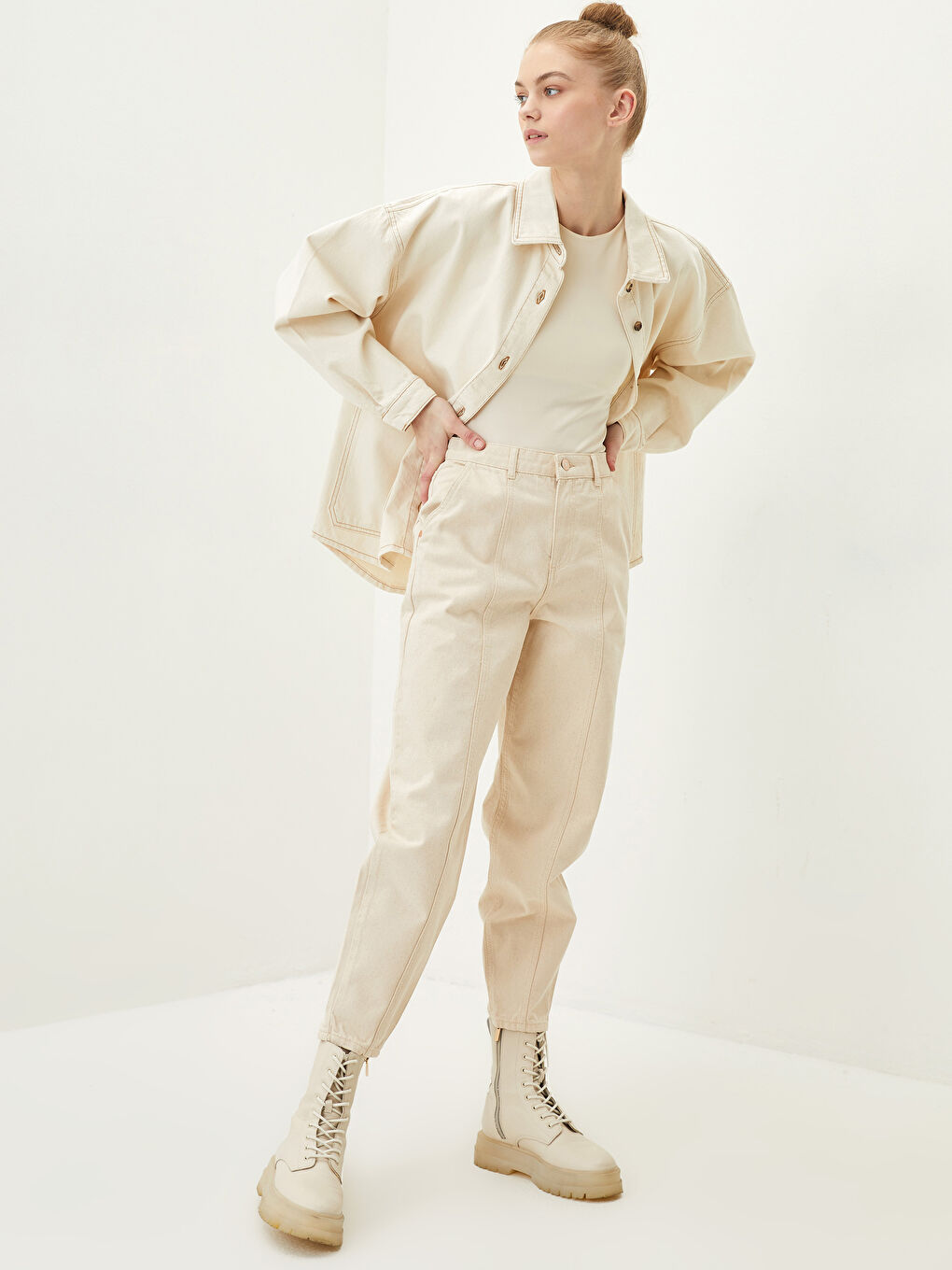 Bej Yüksek Bel Slouchy Cep Detaylı Kadın Jean Pantolon-1