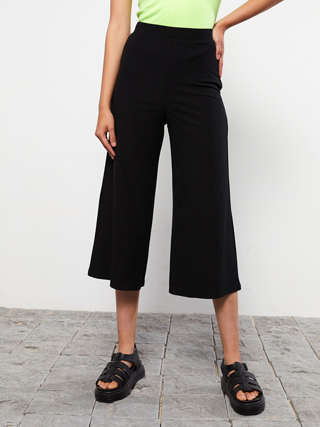 Women's Elastic Waist Plain Trousers-3