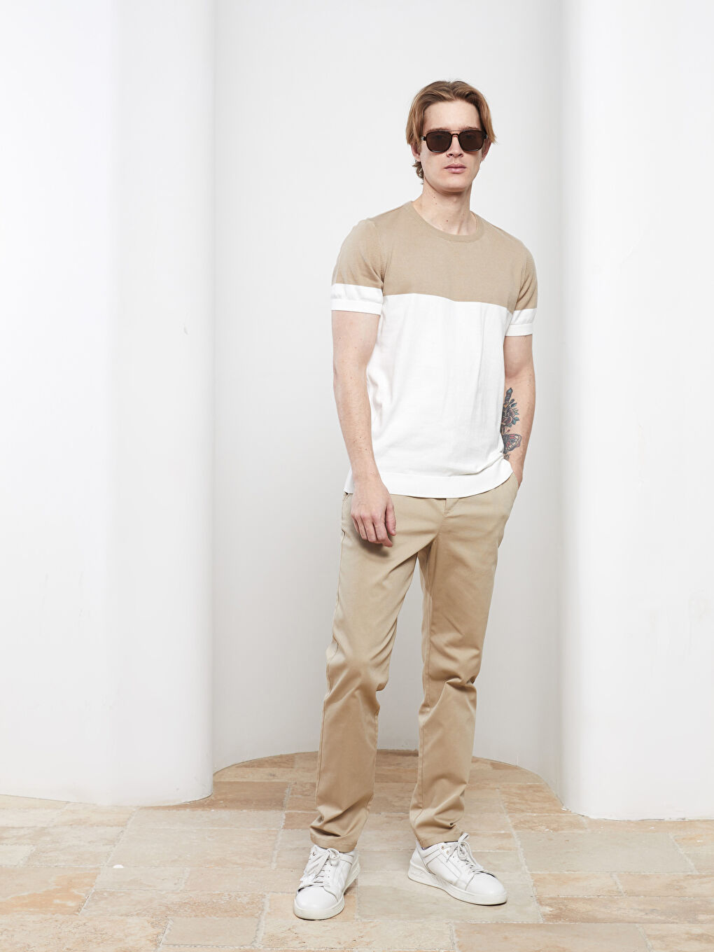 Beyaz Bisiklet Yaka Kısa Kollu Renk Bloklu Erkek Triko Kazak-3