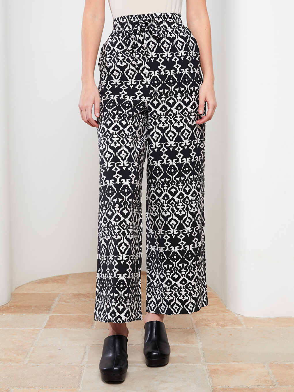 Elastic Waist Comfortable Pattern Patterned Pocket Detailed Women's Trousers-6