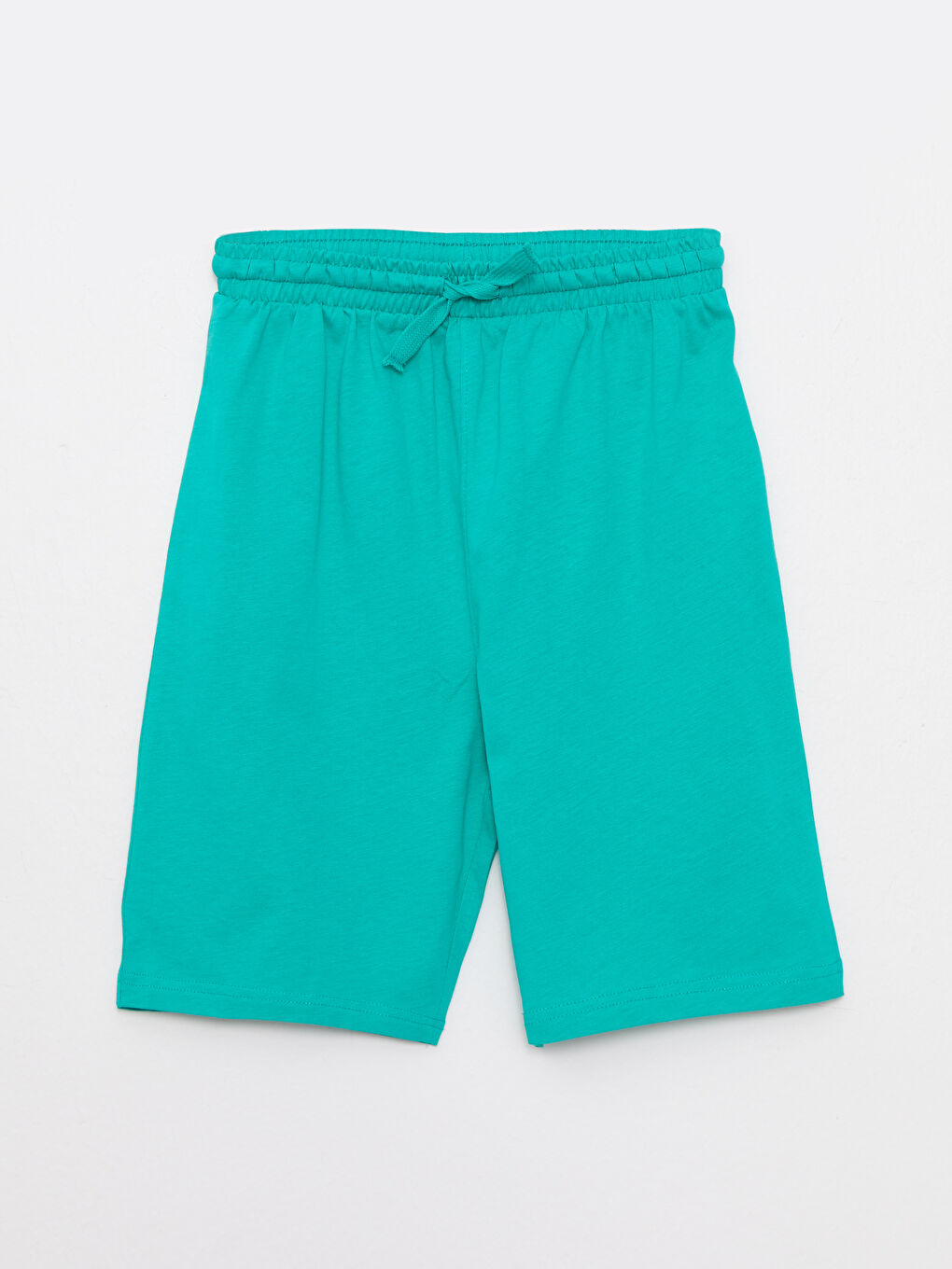 Дөңгелек жағалы принтті ұл спортшы және роликші-2