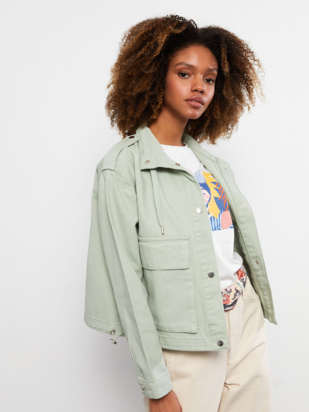 Yeşil Dik Yaka Düz Uzun Kollu Gabardin Kadın Mont-2